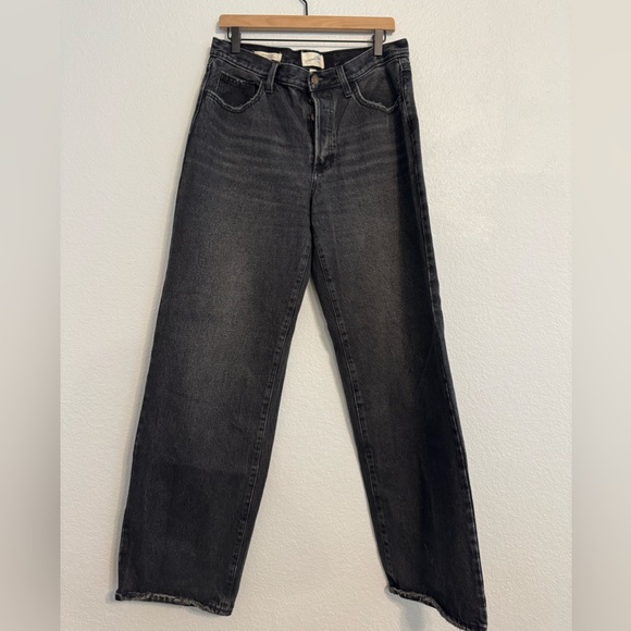 Universal Thread Dark Gray Straight Leg Jeans - Picture 1 of 6